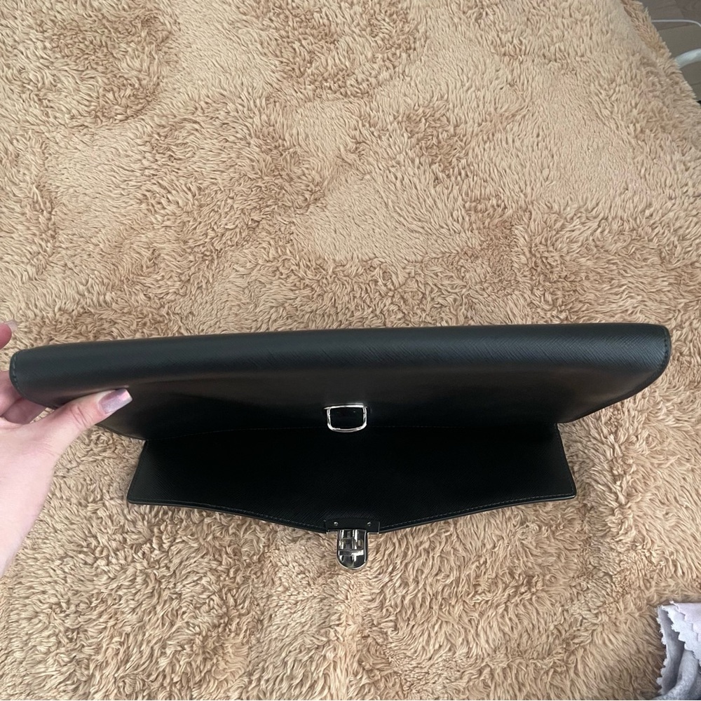 Prada - Picture 12 of 13